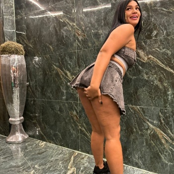 Atactiva mujer, Almoradí
