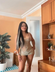 Hola cariño soy una hermosa morena trigueña complaciente,