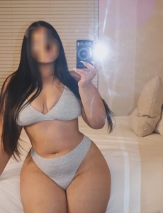 Chica Fiestera Disponible 24/7 – Para los que