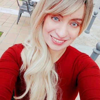 Chicos soy gin una chica encantadora y argentina, Alicante