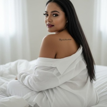 Hola soy una mujer colombiana de 30 años,, Alicante