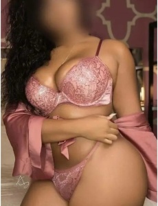 Hola mis amorcitos. Soy Andrea, una chica muy