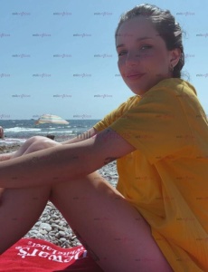 Chica jovencita encantadora española nueva en tu ciudad