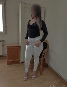 Hola soy Laury, una chica colombiana con muchas