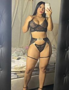 Torrevieja escort jovencita ardiente fiestera