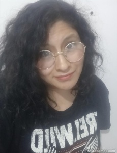 Chica latina nueva en la pag