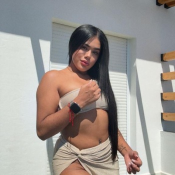 Hola guapos, mi nombre es noa, scort de, Alicante