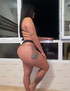 Kim, una chica que cumplirá todos tus estoy en denia
