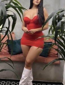 Perla hermosa morena especialmente para ti