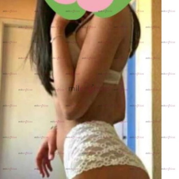 Hermosa chica fiestera y cañera en alcoy, Alcoy