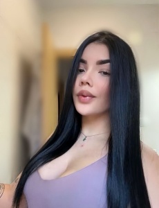 Paulina jovencita lista para guarrear y follar