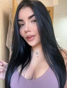Jovencita nueva en torre vieja