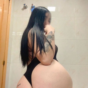 Carrer poeta miguel hernandez mi cuerpo arde sexo, Elche