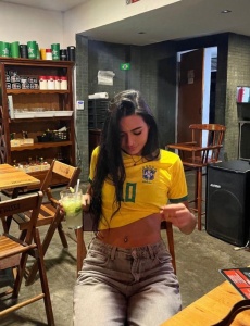 Hola guapetones, me llamo Thais, y soy una