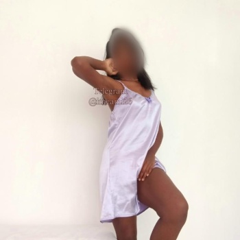 Colombiana morena hermosa disponible, Alicante