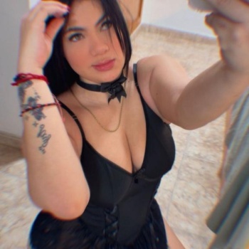 Lara joven latina inolvidable, cariÑosa y completa, Benidorm