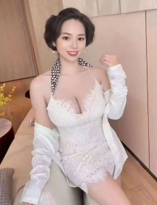 Las fotografías de primer nivel de mujeres hermosas son 100% rea