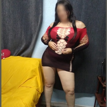 Española cachonda e implicada en elche altabix, Elche