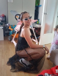 Jovencita recién llegada a torrevieja