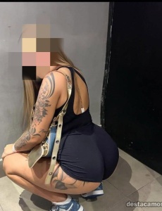 Nicole joven, rubia, recién llegada