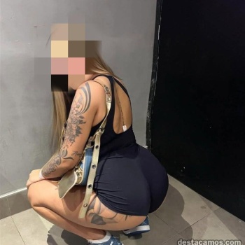 Nicole joven, rubia, recién llegada, Albatera