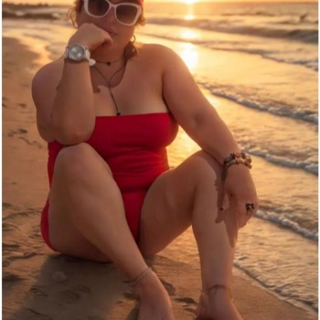 Lucía guapa madurita, Campello