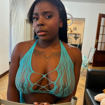 Diosa de ebano para tus fantasias, Alicante