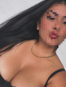 HOLA AMORES SOY UNA LATINA NUEVA EN ELCHE,