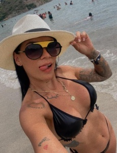 Martina impresionante colombiana