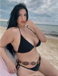 Mónica colombiana