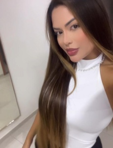 Nanda couto brasileÑa llena de diversion