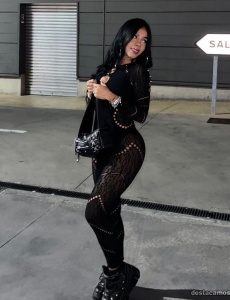 Hermosa morena latina en alcoy