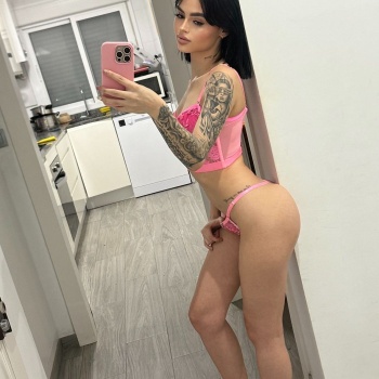 Una hermosa flaca cargada de diversión, Alicante