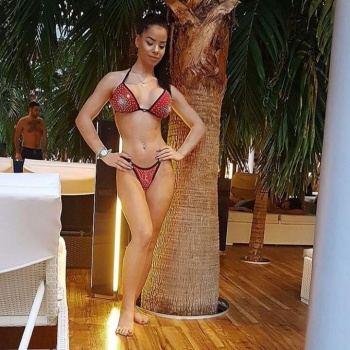 Jovencita guapa atractiva, Benidorm