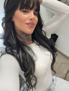 Ema, tatuada exótica en alicante