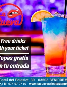 Two free drinks with your ticket at la cueva benidorm!
