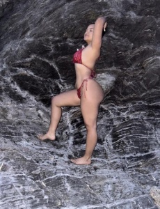 Hermosa latina super.