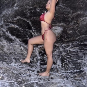 Hermosa latina super., Elche