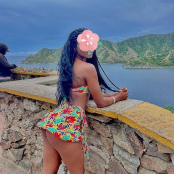 Elda sofía morena jovencita cariñosa ️️️, Elda
