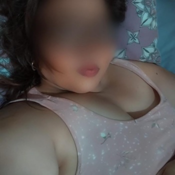 Soy karla, una madurita extrovertida... Estoy recién llegada, Alicante