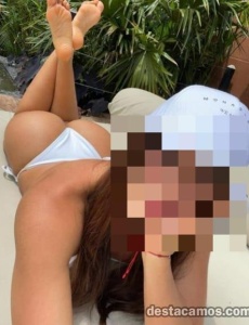 Latina hace rica chupada de polla