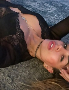 Colombiana rubia exotica y caliente