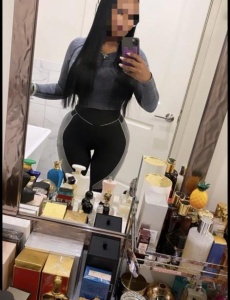 Colombiana , negra hermosa