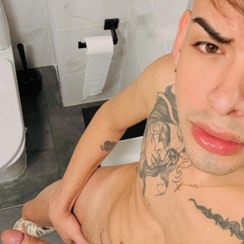 Joven pollÓn lechero por alicante centro centro fiestero a tope, Alicante