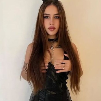 Hago salidas packs de videos y fotos privadas, Elda