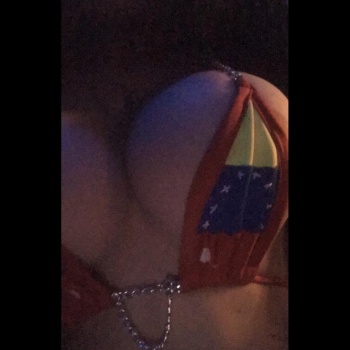 La sensualidad el morbo el vicio las curvas y el placer me caracterizan, Elche