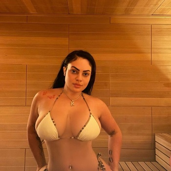 Jovencita extrovertida bastante preciosa de paso, Benisa