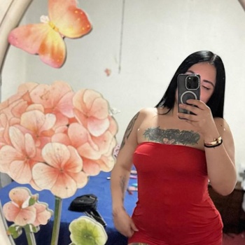 Tu linda tatuada nahomy, Agost