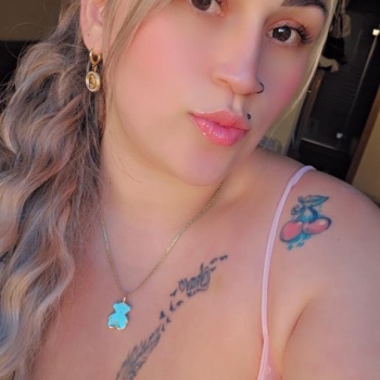 Hola soy andrea hermosa y boluctuosa chica de paso en torrevieja, Alicante