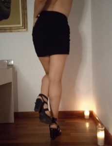 Elena todo un bombón de sensualidad. Ven a mi oasis del placer
